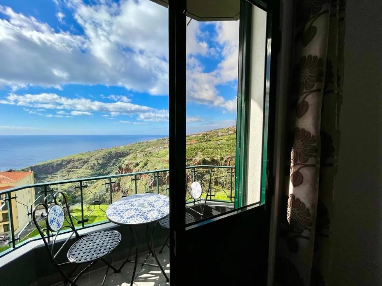 Sunset Star With Sea View Apartment Calheta  Portugal